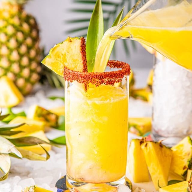 32oz Pineapple Water.
